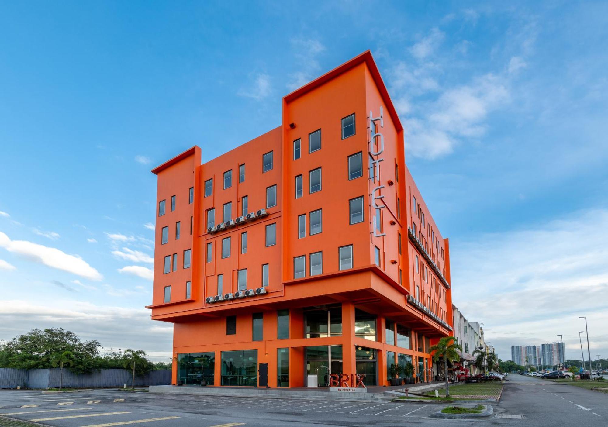 Hotel Brix Klia By Pinetree Sepang Exterior foto